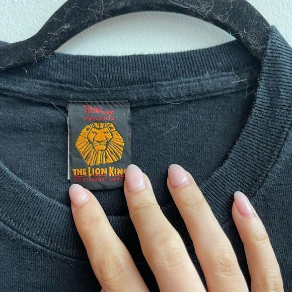 Disney The Lion King the Musical New York Men's Graphic Tee Short Sleeve T-Shirt - Picture 4 of 7
